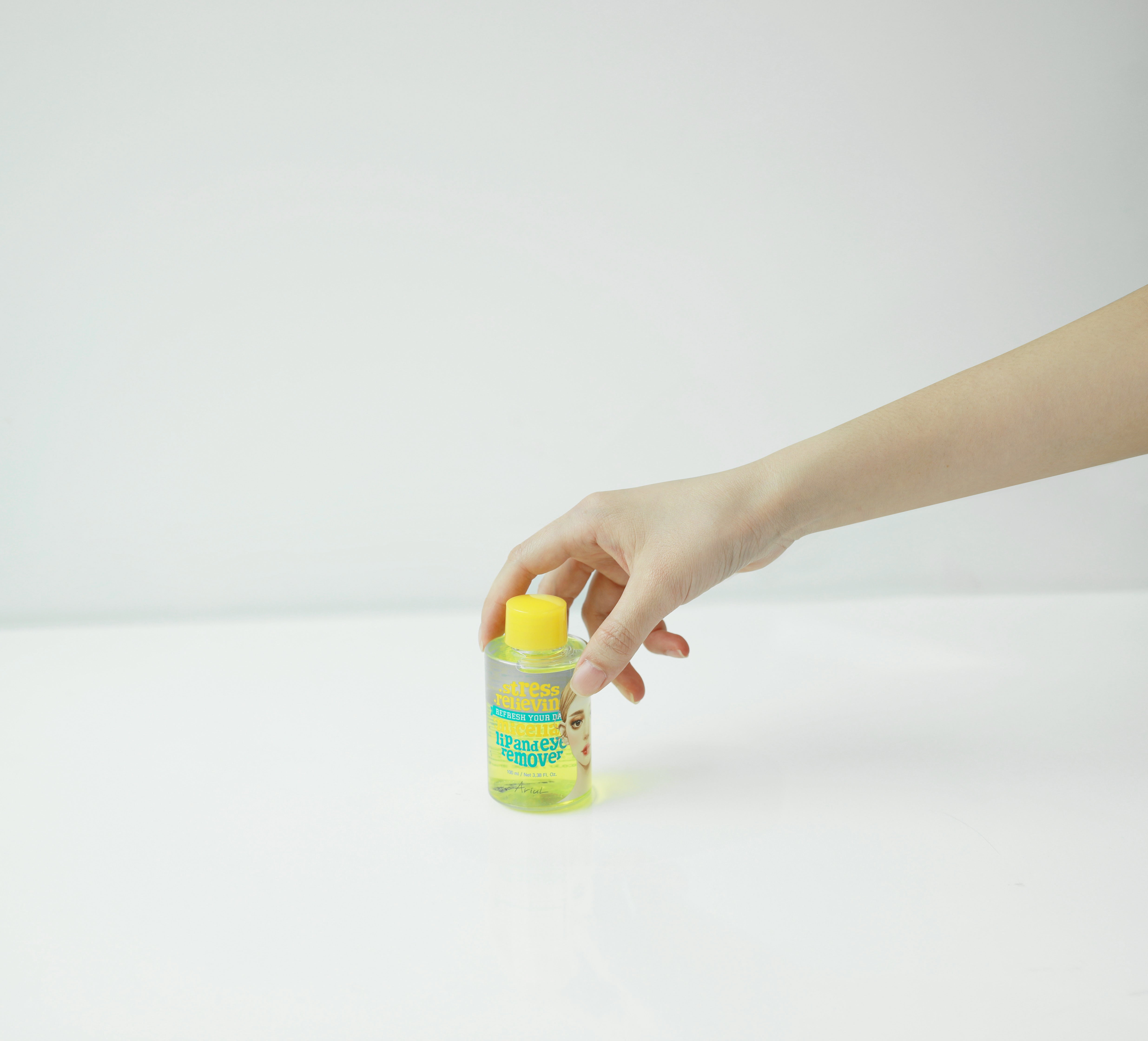 Ariul Stress Relieving Micellar Lip And Eye Remover