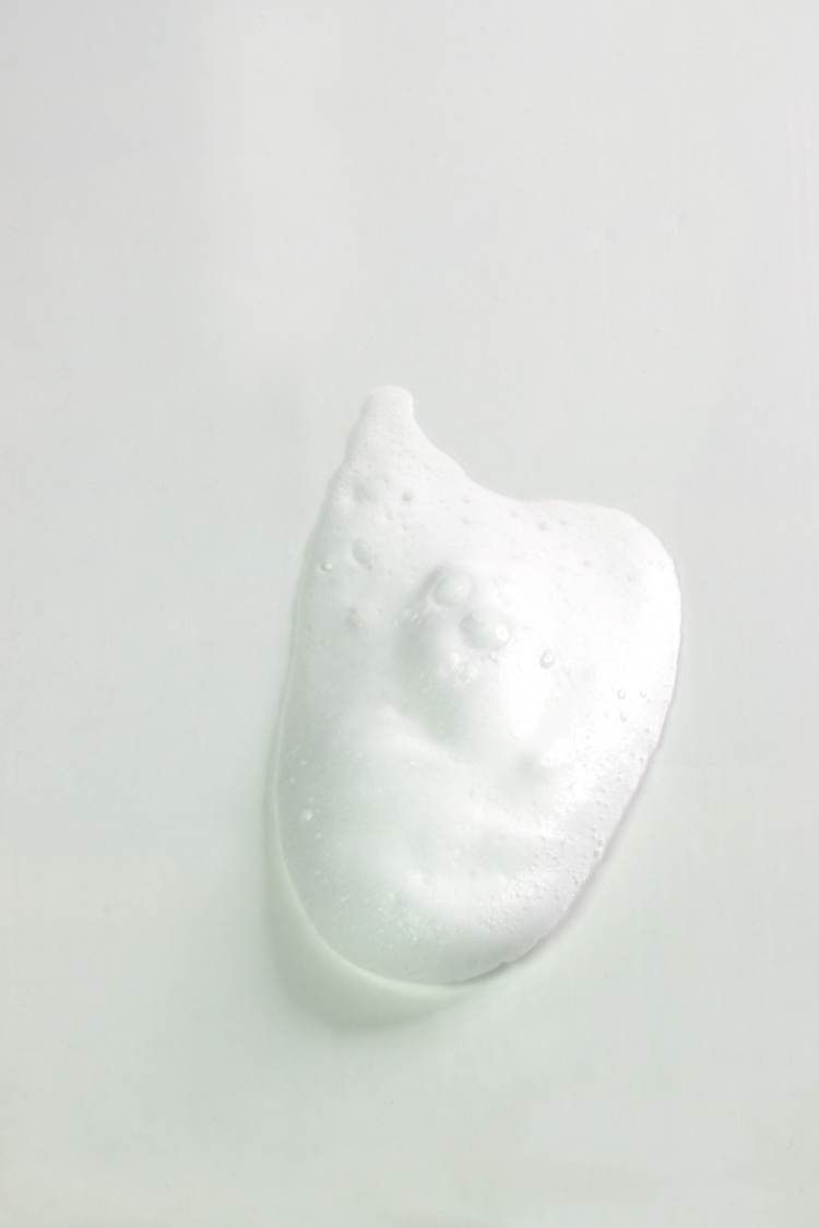 Ariul Smooth & Pure Deep Clean Cleansing Foam
