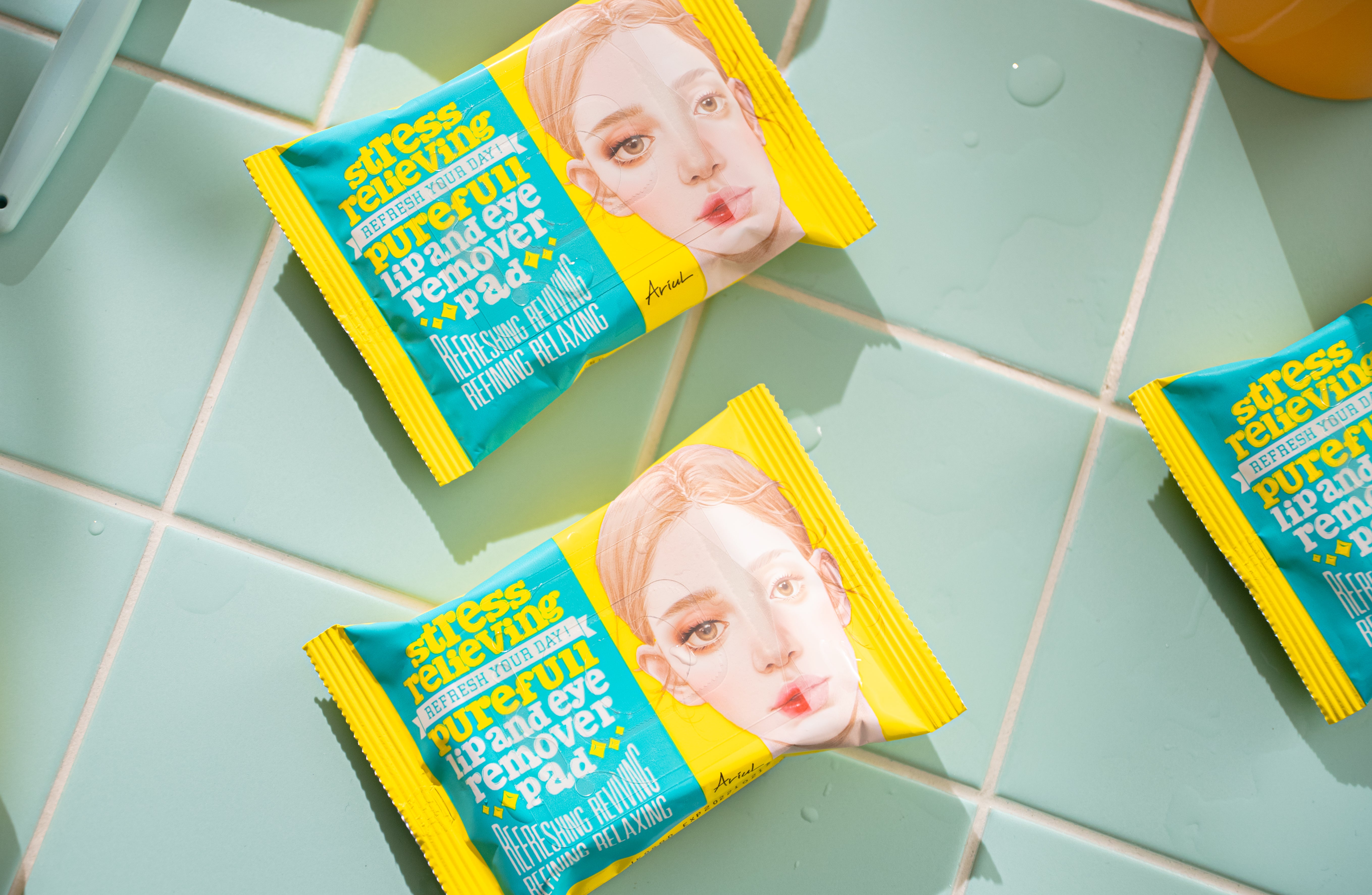 Ariul Stress Relieving Purefull Lip And Eye Remover Pad - SKINNOTE INC